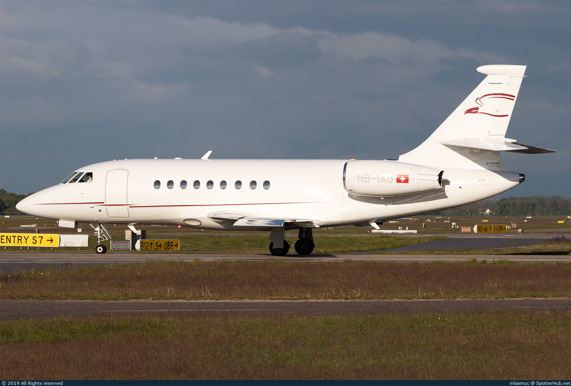 Photo of HB-IAU - Dassault Falcon 2000EX operated by Cat Aviation