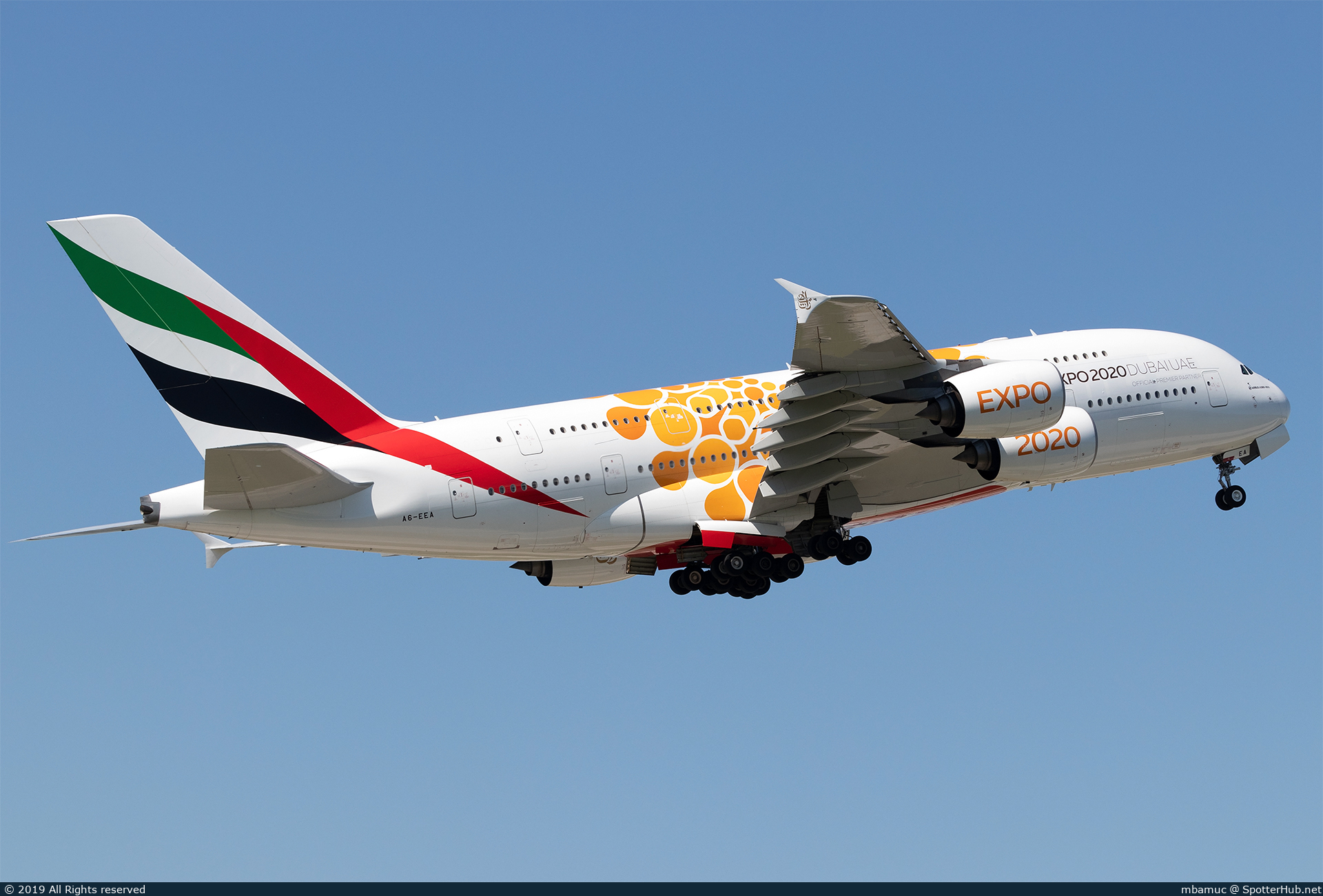 Photo of A6-EEA - Airbus A380-861 operated by Emirates