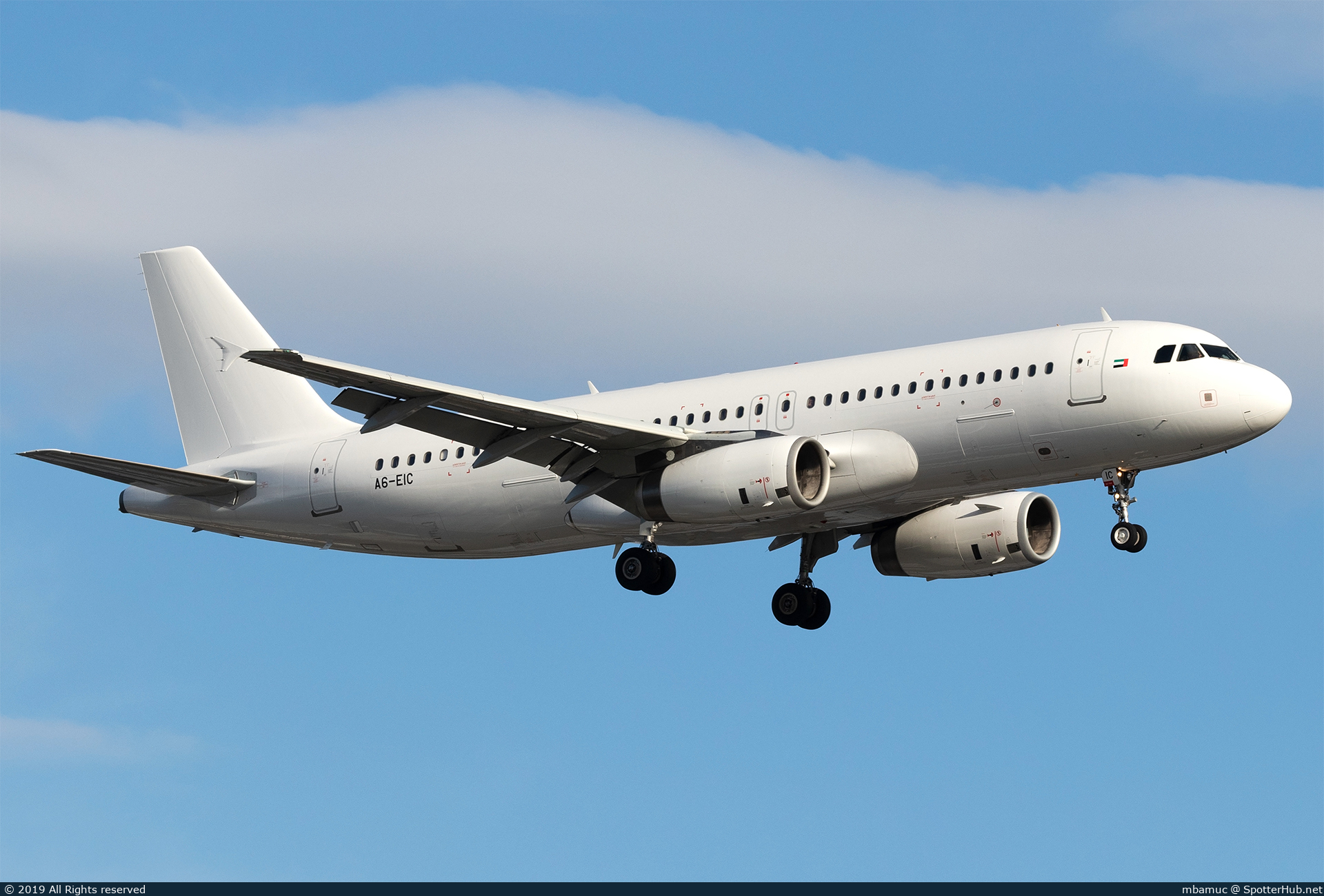 Photo of A6-EIC - Airbus A320-232 operated by Etihad Airways