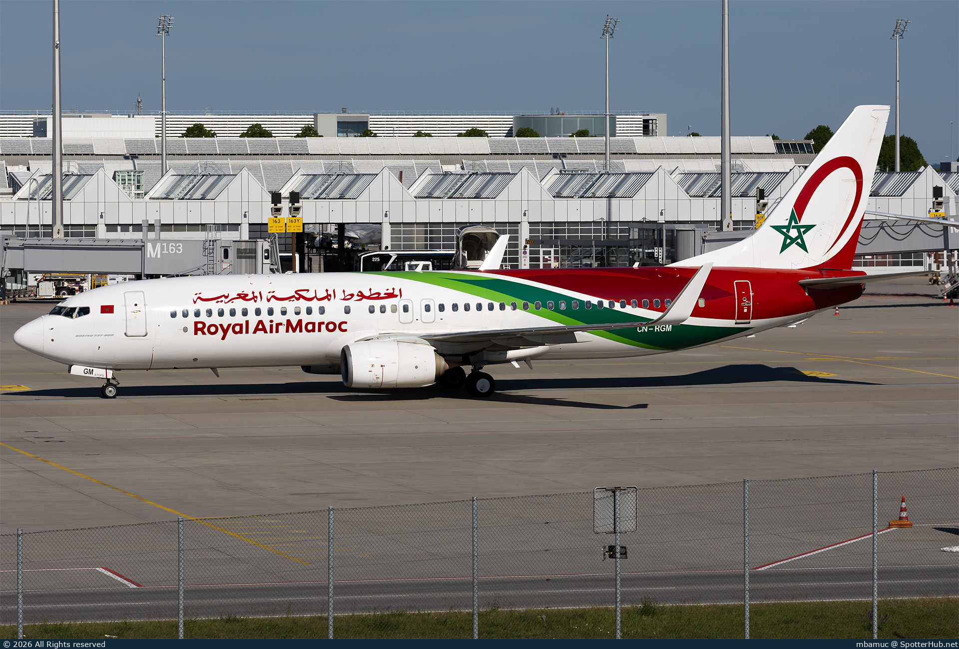 Photo of CN-RGM - Boeing 737-8B6 operated by Royal Air Maroc