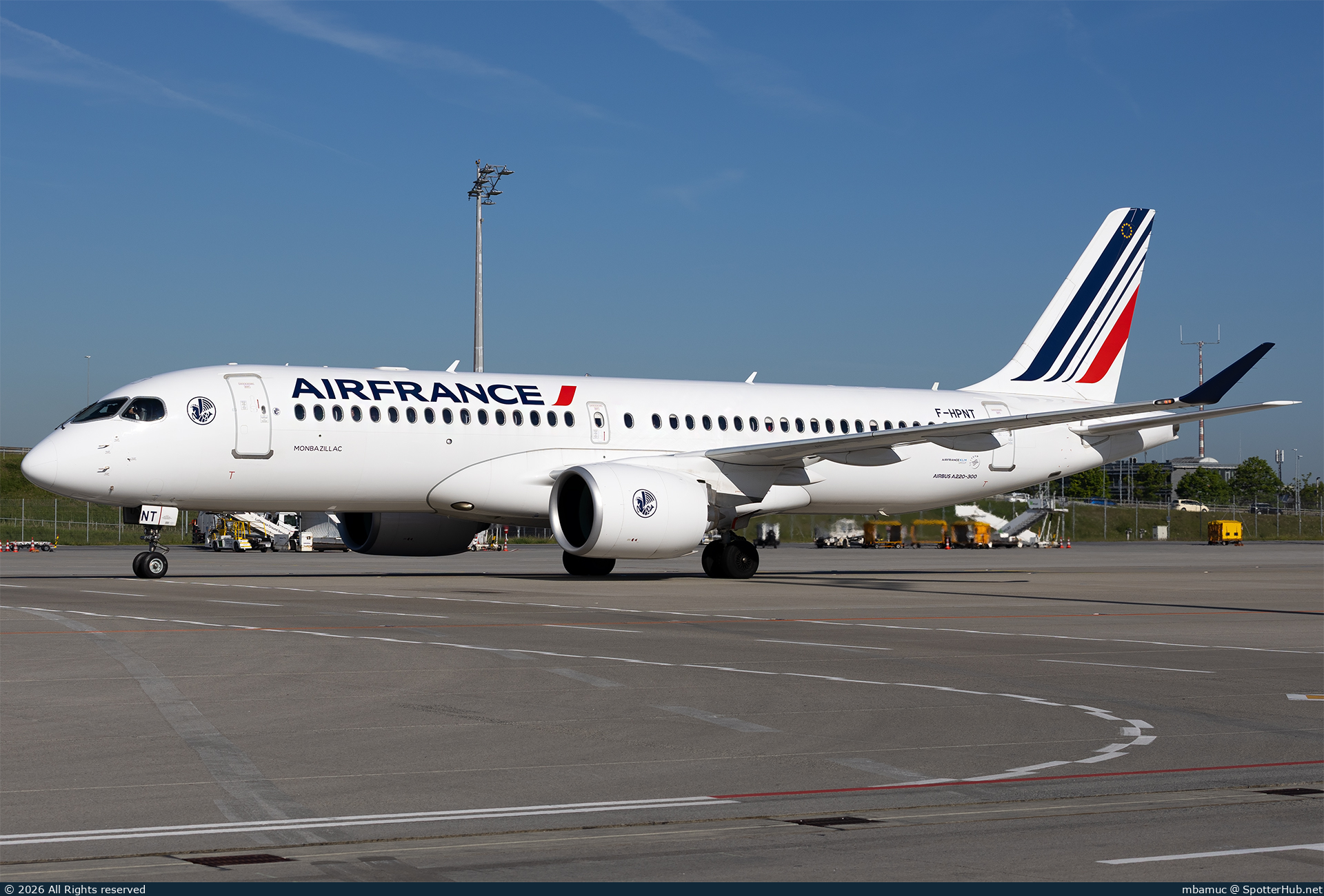 Photo of F-HPNT - Airbus A220-300 operated by Air France