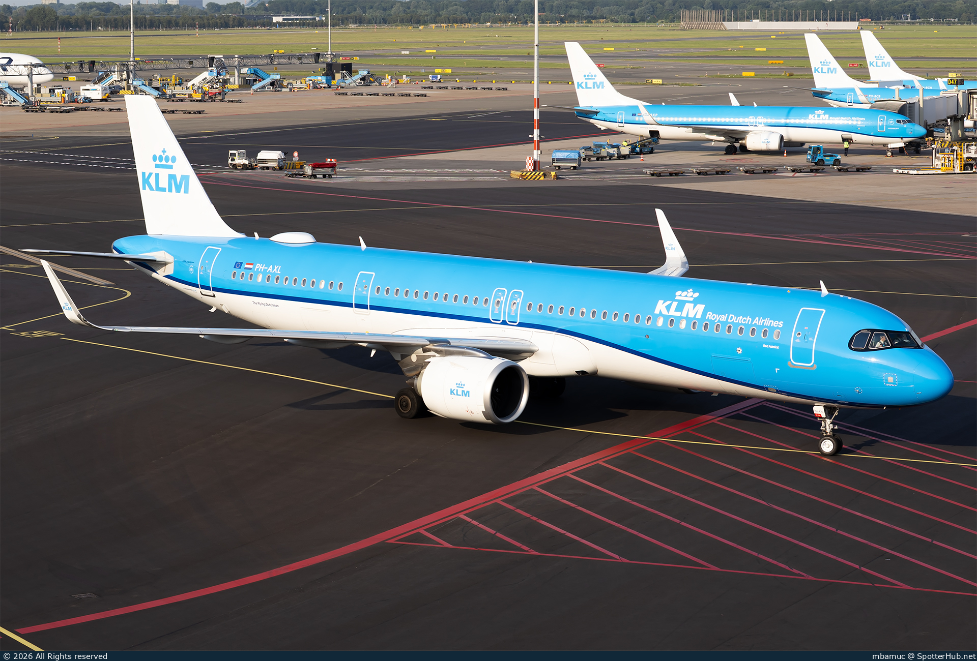 Photo of PH-AXL - Airbus A321-252NX operated by KLM Royal Dutch Airlines