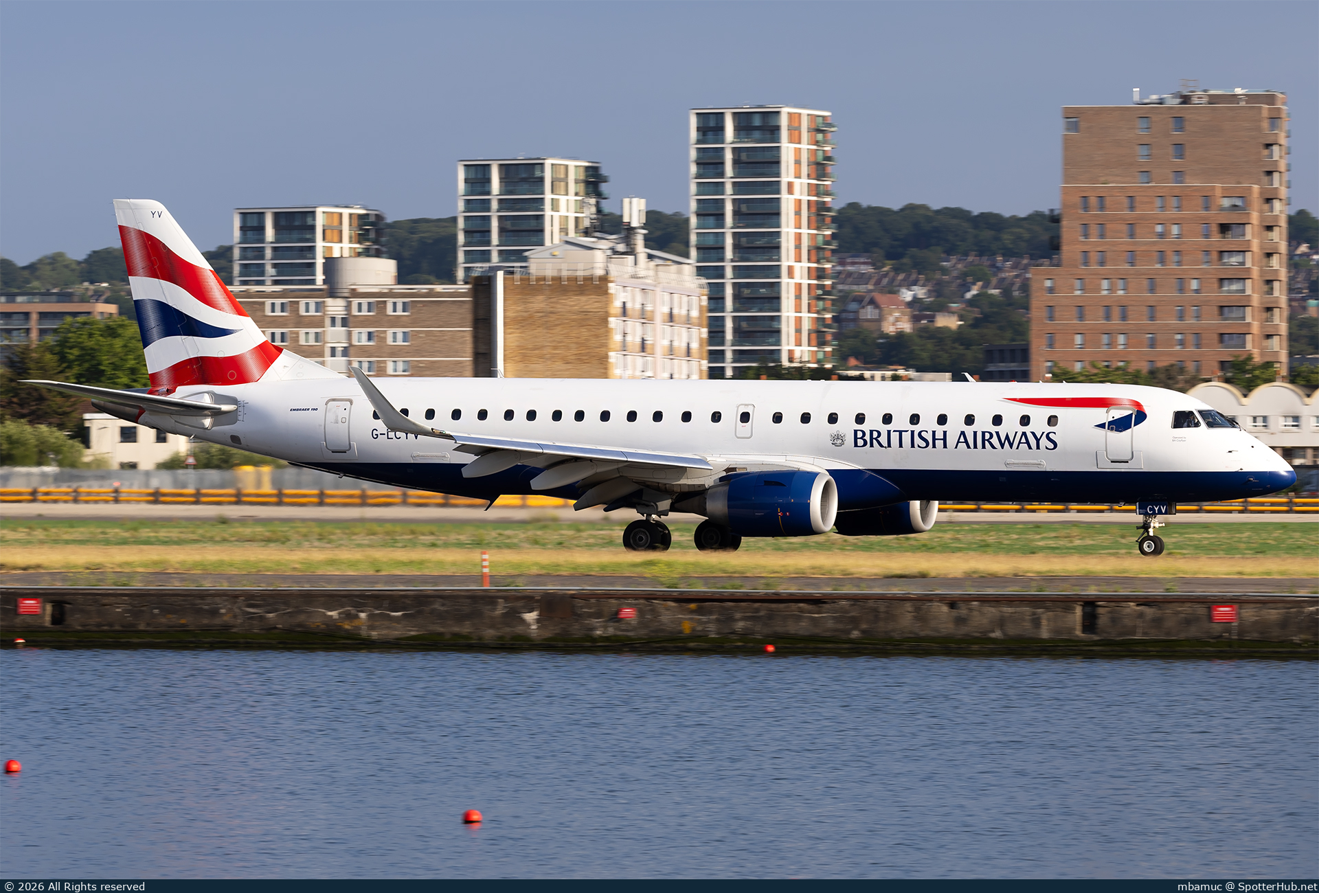 Photo of G-LCYV - Embraer ERJ-190LR operated by BA CityFlyer