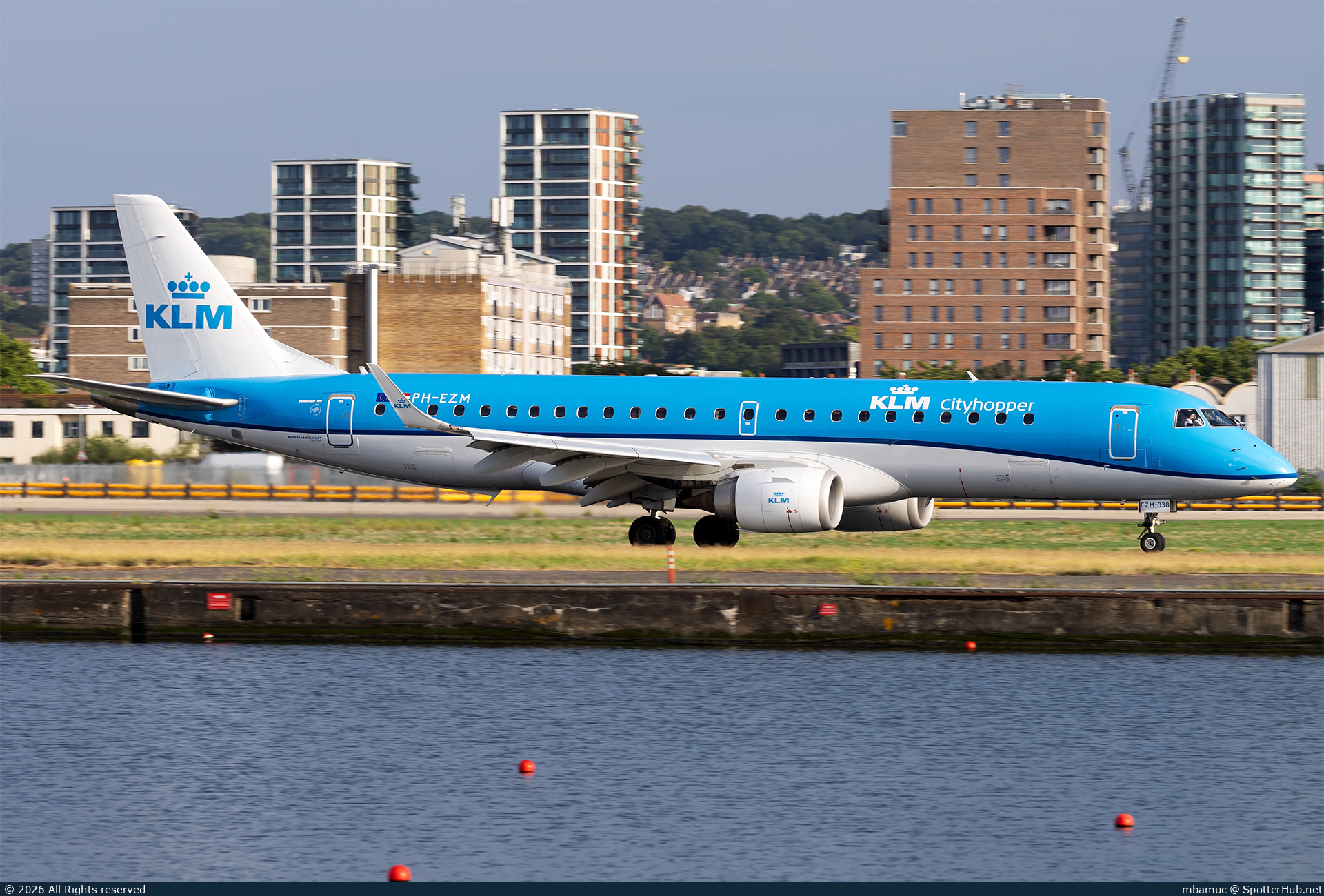 Photo of PH-EZM - Embraer ERJ-190STD operated by KLM Cityhopper