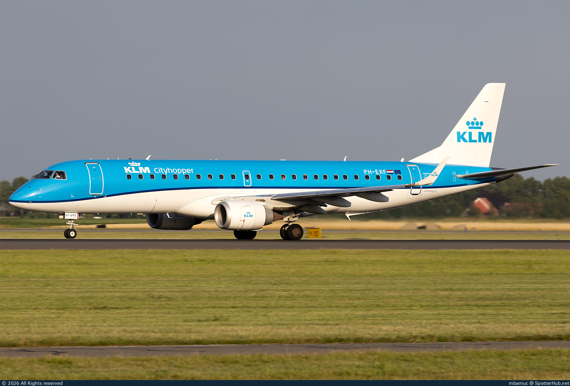 Photo of PH-EXF - Embraer ERJ-190STD operated by KLM Cityhopper