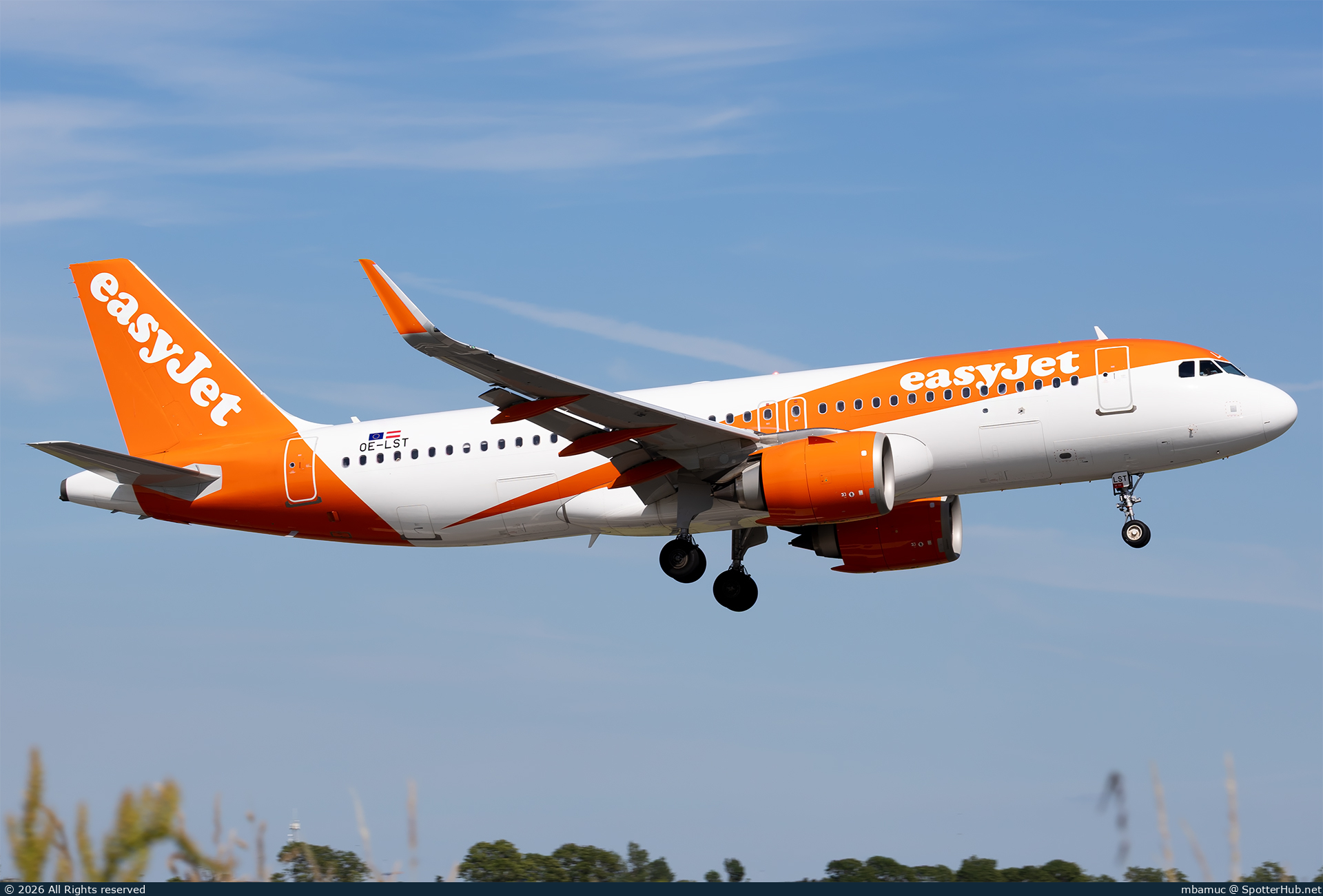 Photo of OE-LST - Airbus A320-251N operated by easyJet Europe