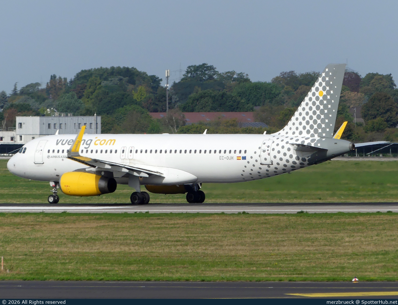 Photo of EC-OJH - Airbus A320-232 operated by Vueling