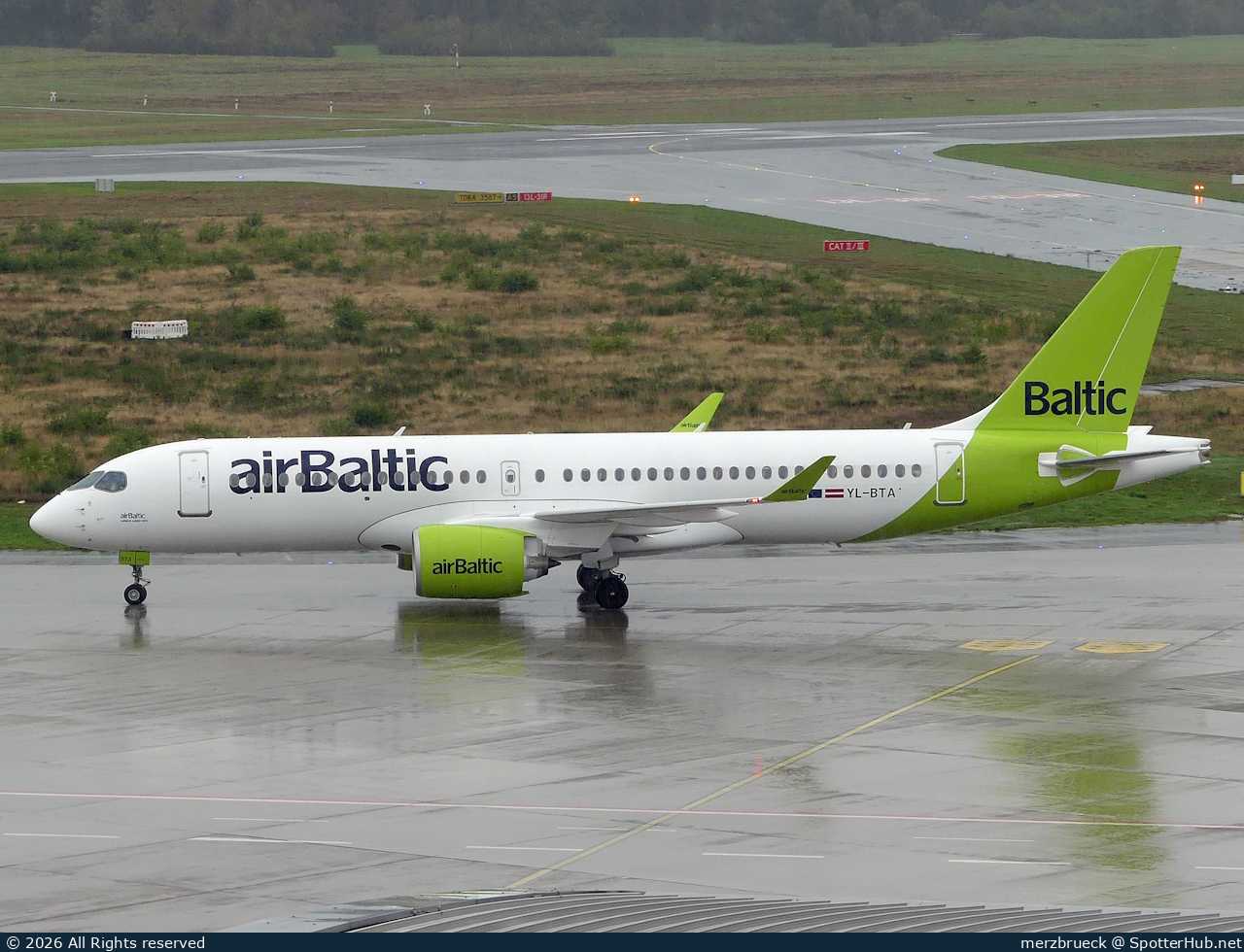 Photo of YL-BTA - Airbus A220-300 operated by airBaltic