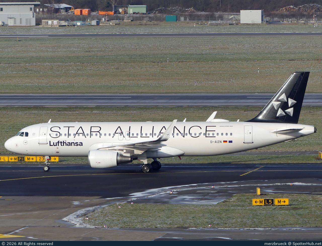 Photo of D-AIZN - Airbus A320-214 operated by Lufthansa