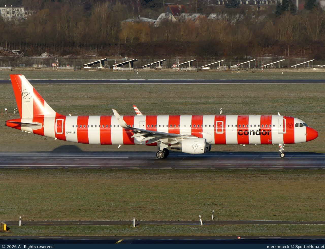Photo of D-AIAB - Airbus A321-211 operated by Condor