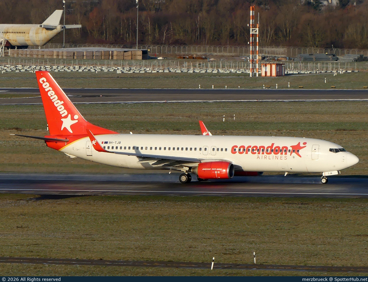 Photo of 9H-TJB - Boeing 737-8FH operated by Corendon Airlines Europe