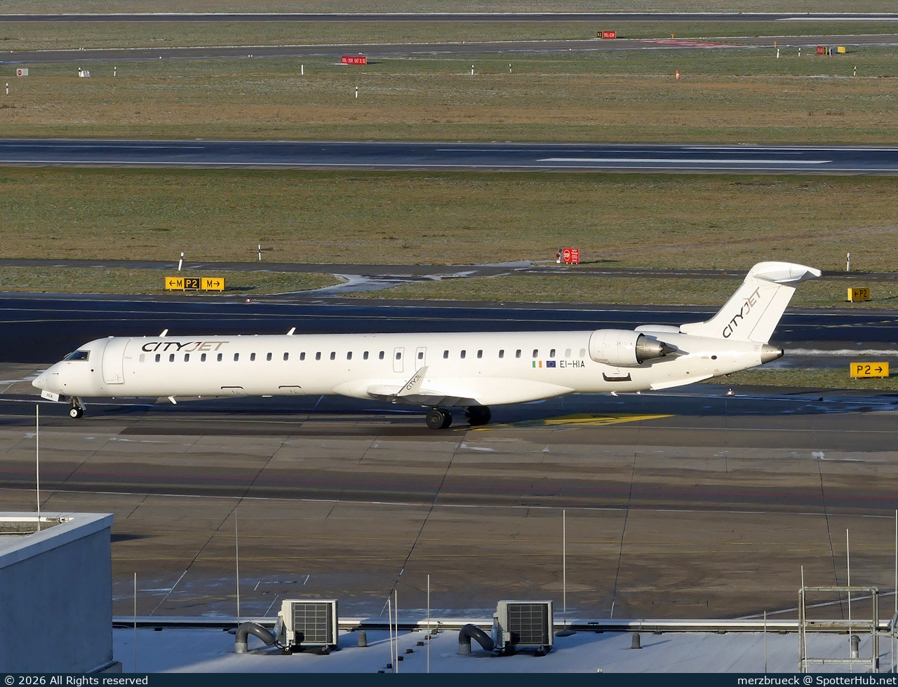 Photo of EI-HIA - Bombardier CRJ-1000EL operated by CityJet