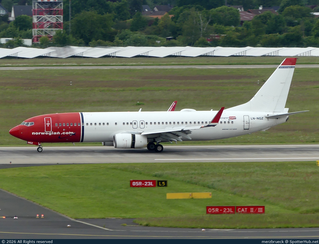 Photo of LN-NGZ - Boeing 737-8JP operated by Norwegian Air Shuttle