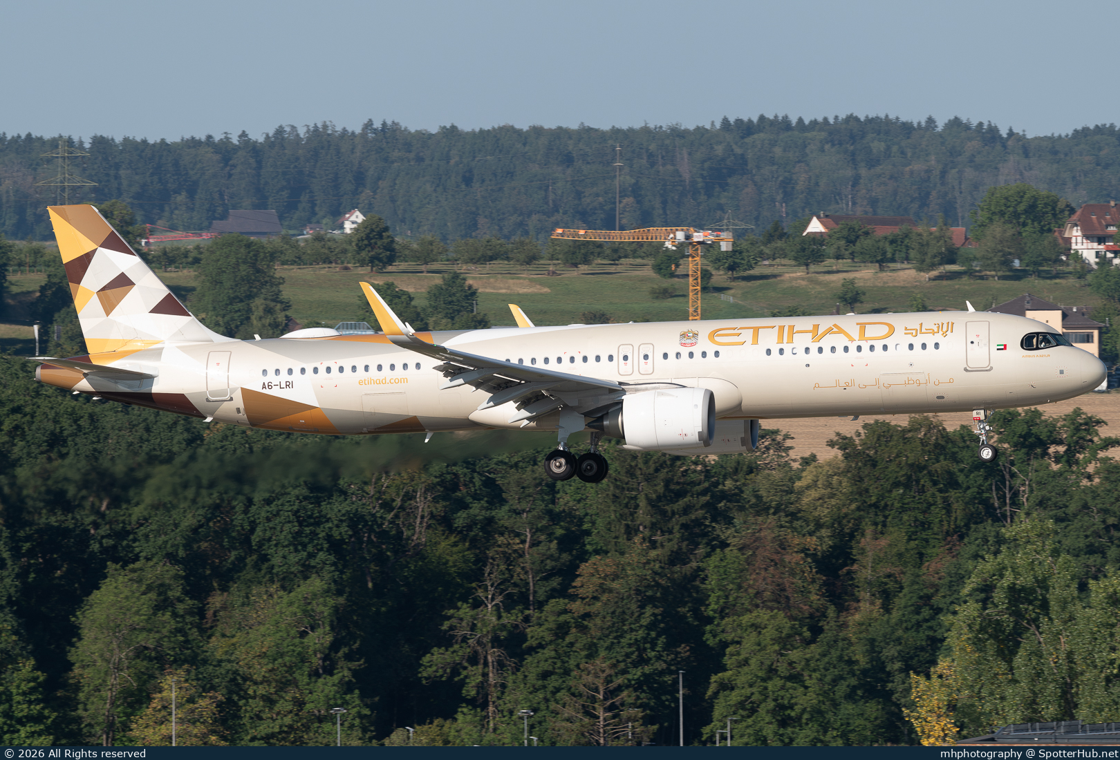 Photo of A6-LRI - Airbus A321-251NX operated by Etihad Airways