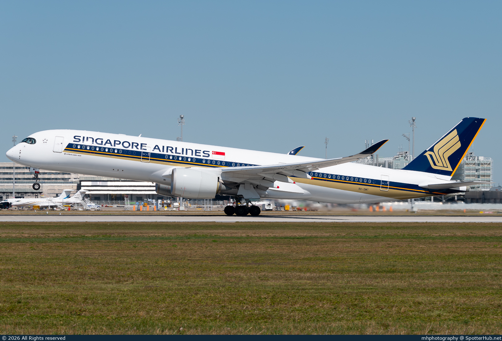 Photo of 9V-SMT - Airbus A350-941 operated by Singapore Airlines