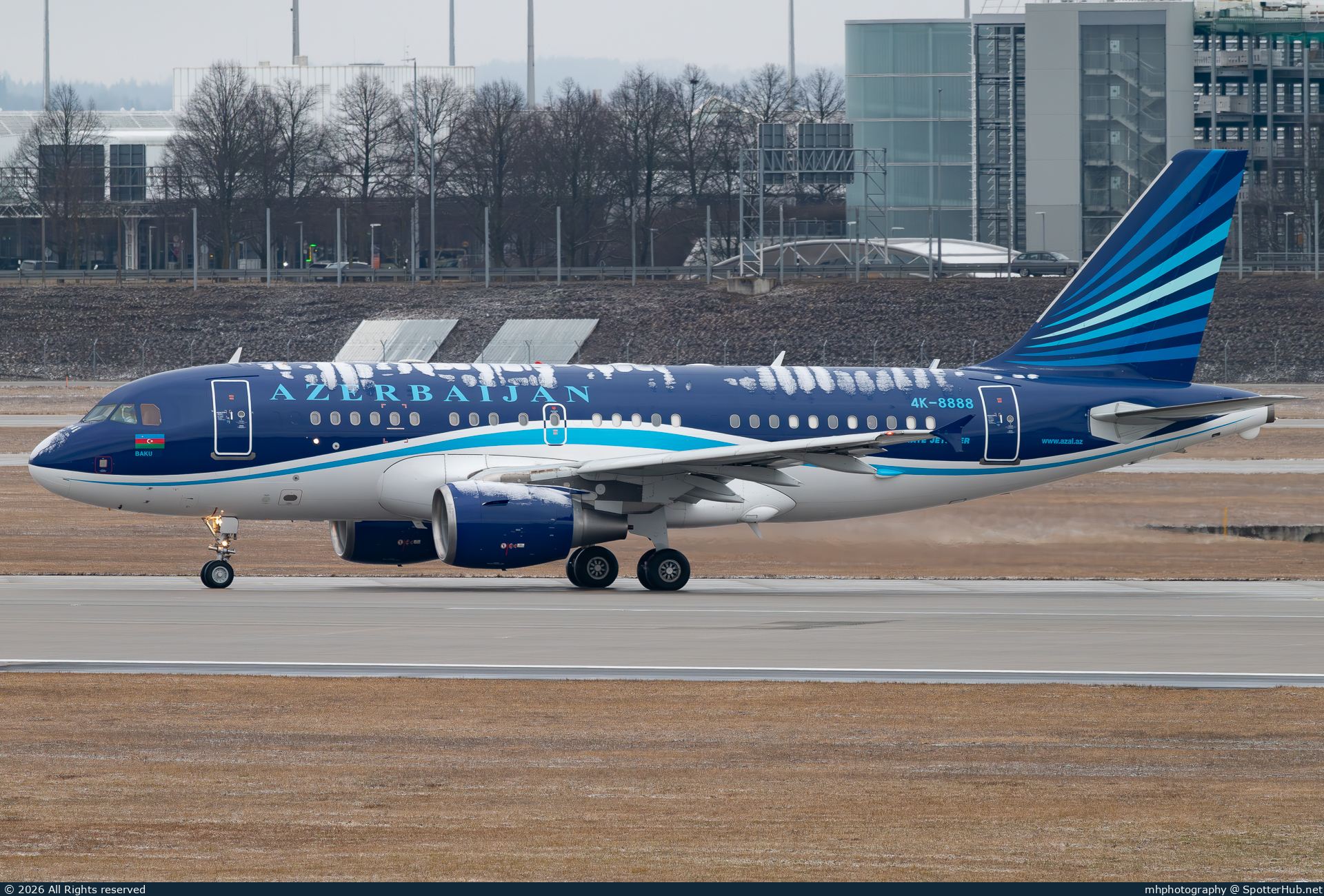 Photo of 4K-8888 - Airbus A319-115(CJ) operated by Government of Azerbaijan