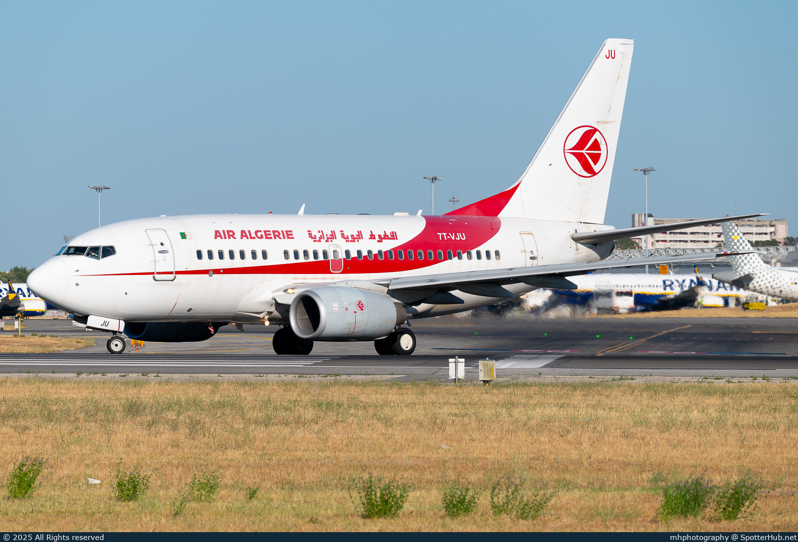 Photo of 7T-VJU - Boeing 737-6D6 operated by Air Algérie