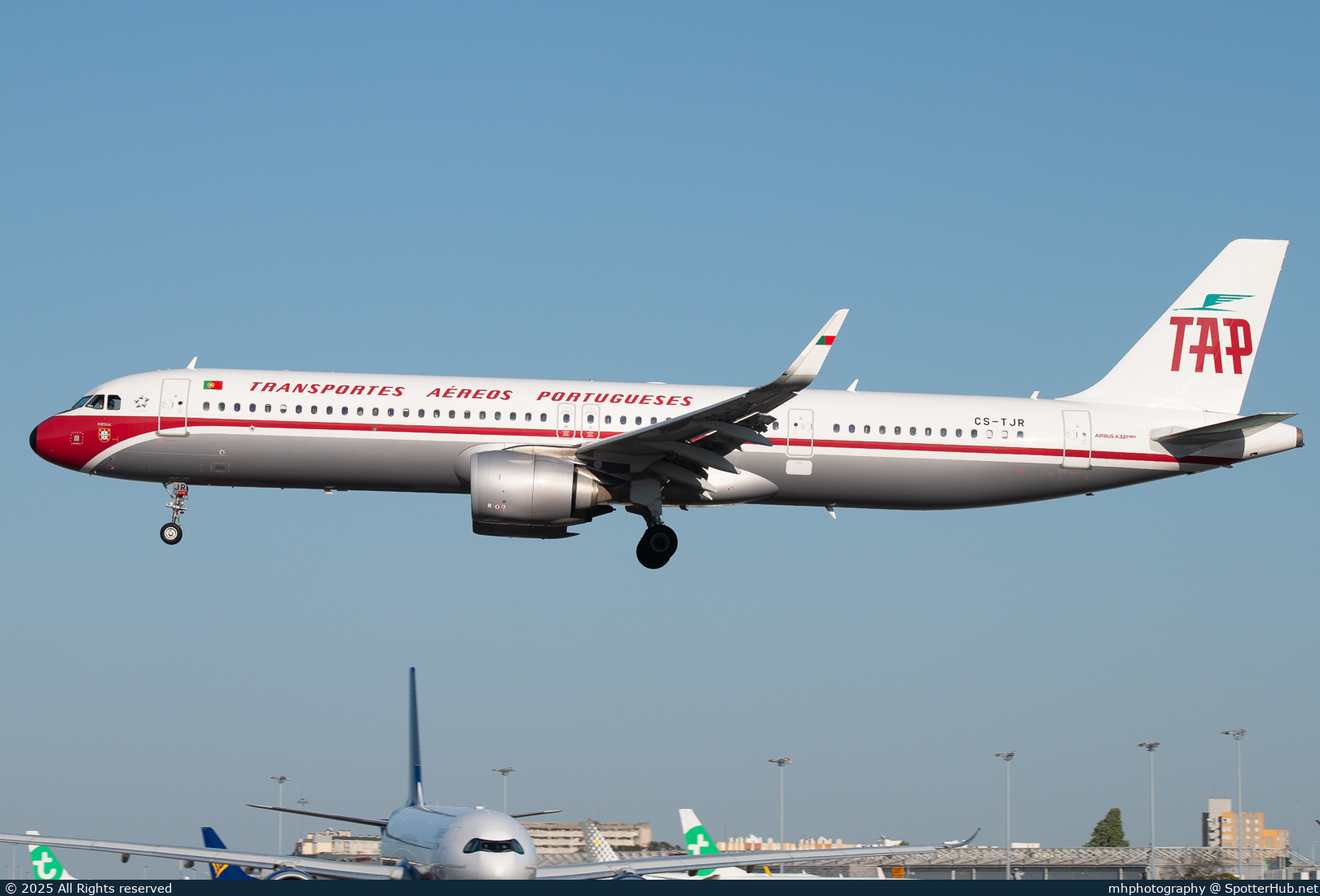 Photo of CS-TJR - Airbus A321-251NX operated by TAP Air Portugal