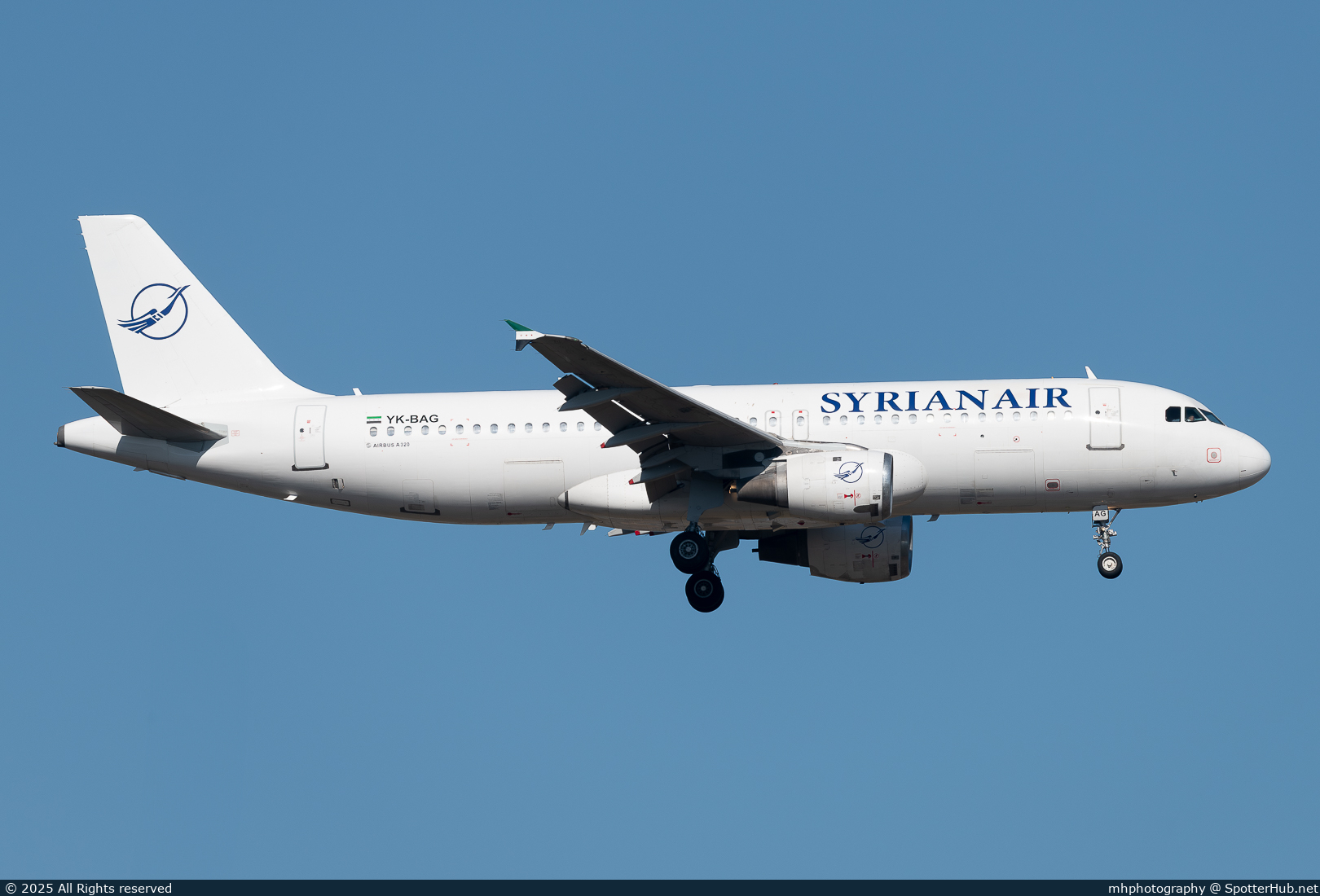 Photo of YK-BAG - Airbus A320-212 operated by Syrian Air