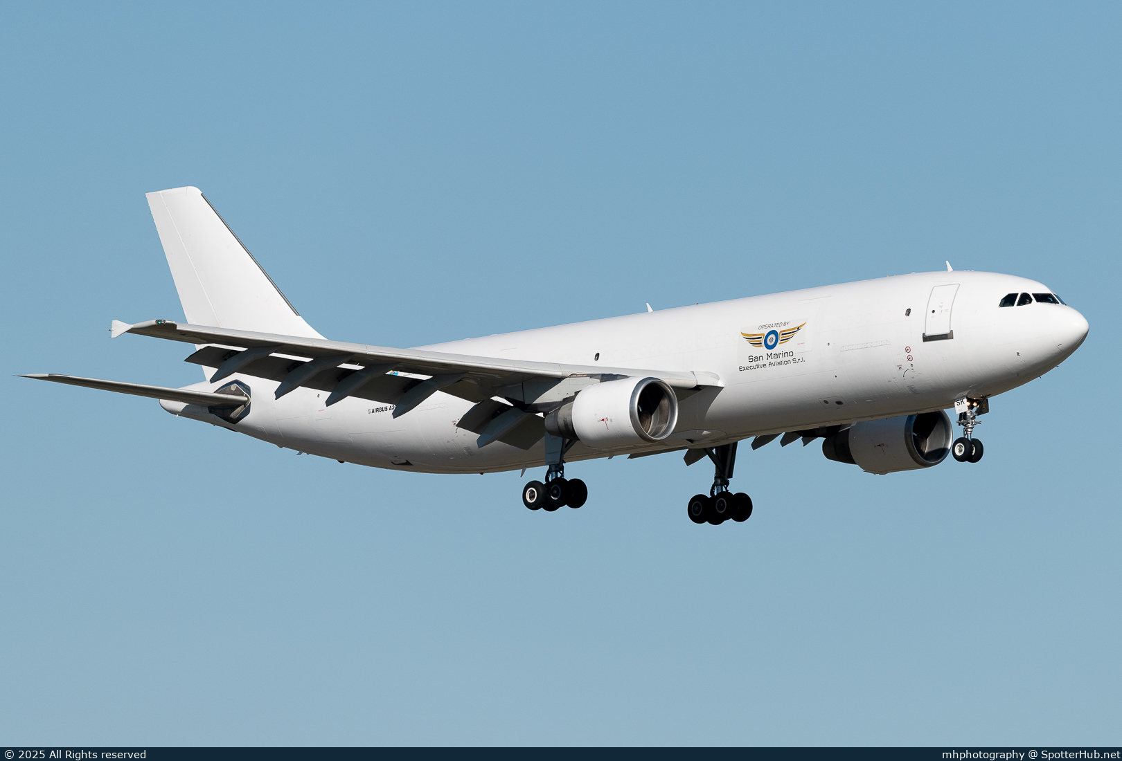 Photo of T7-ASK - Airbus A300B4-622R(F) operated by San Marino Executive Aviation