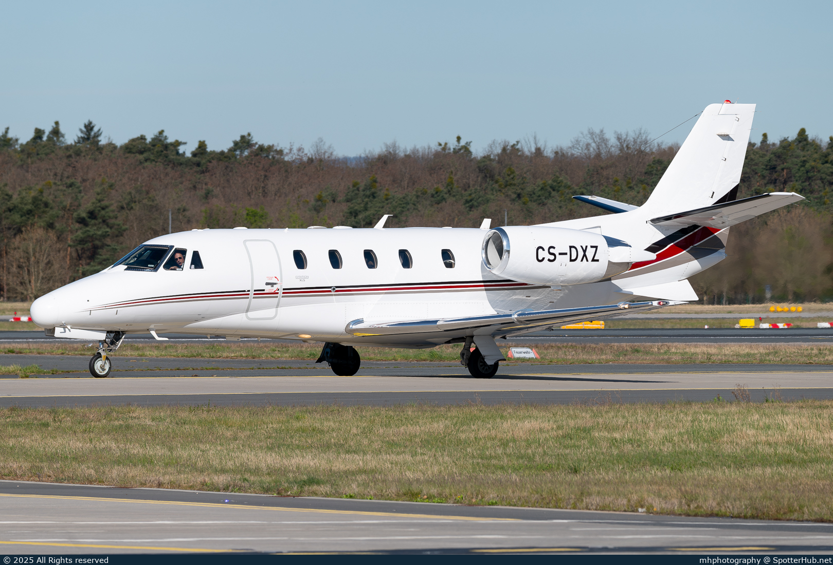 Photo of CS-DXZ - Cessna 560XL Citation XLS operated by NetJets Europe