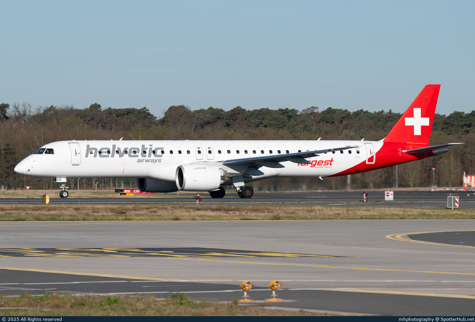 Photo of HB-AZI - Embraer ERJ-195-E2 operated by Helvetic Airways