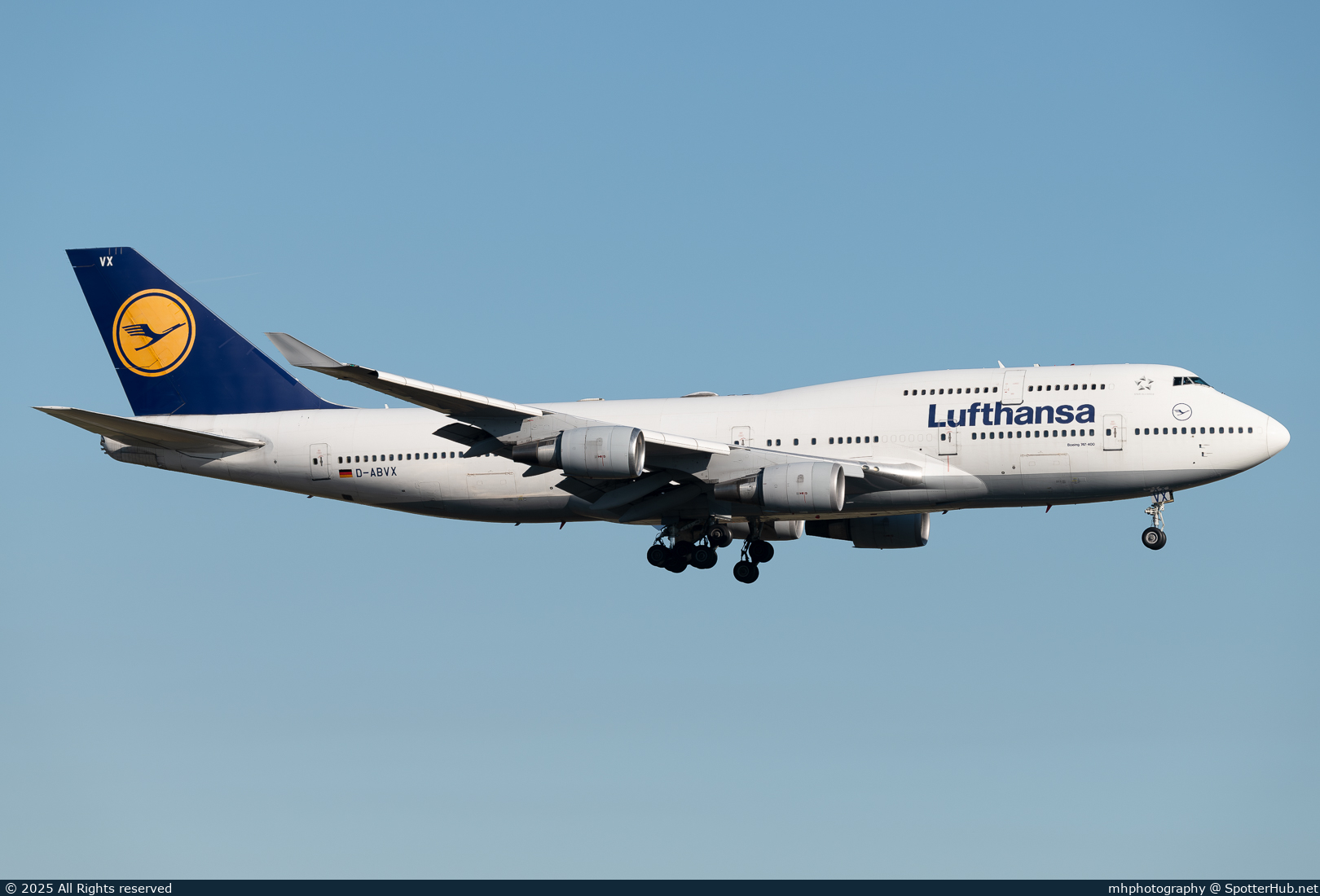 Photo of D-ABVX - Boeing 747-430 operated by Lufthansa