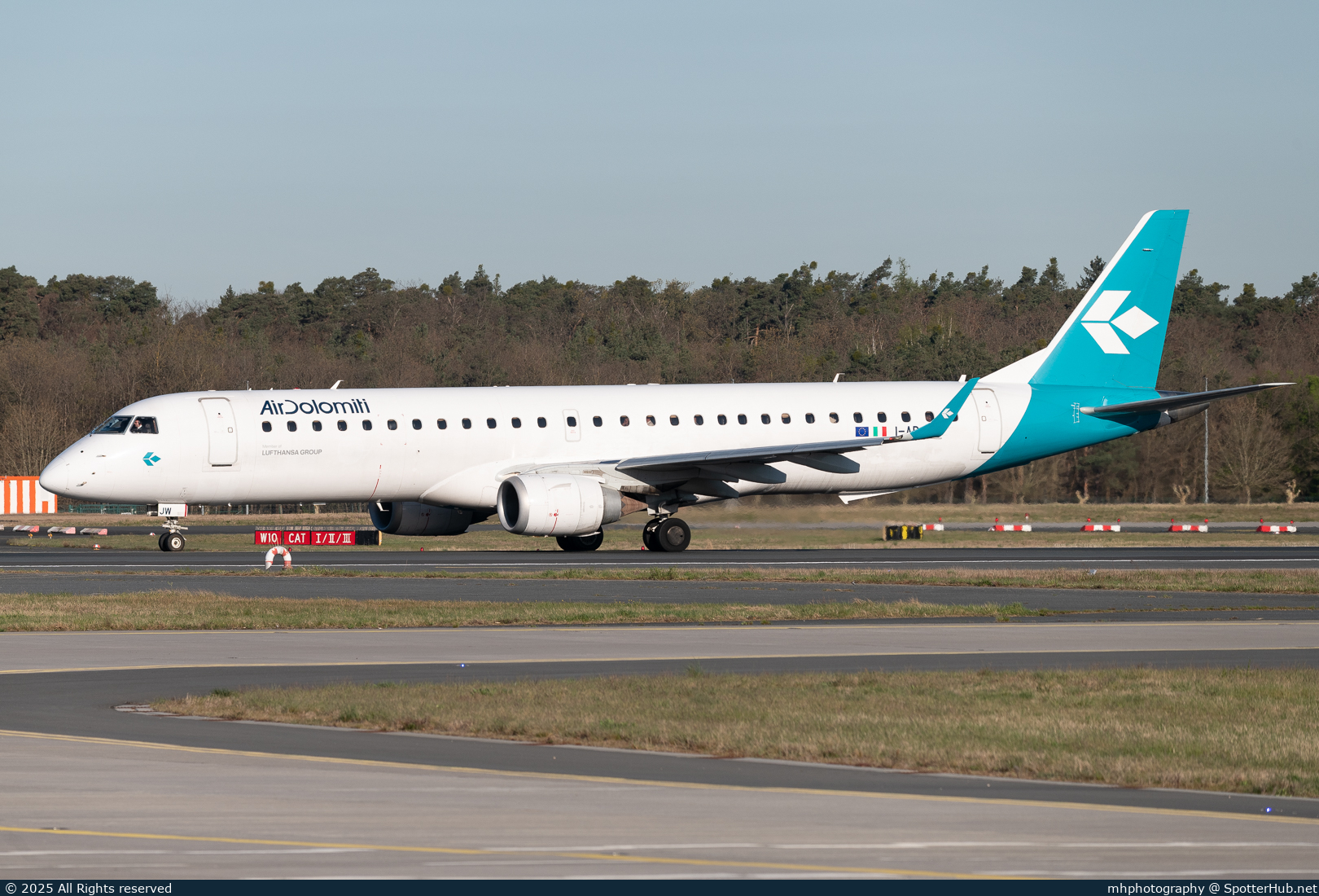 Photo of I-ADJW - Embraer ERJ-195LR operated by Air Dolomiti