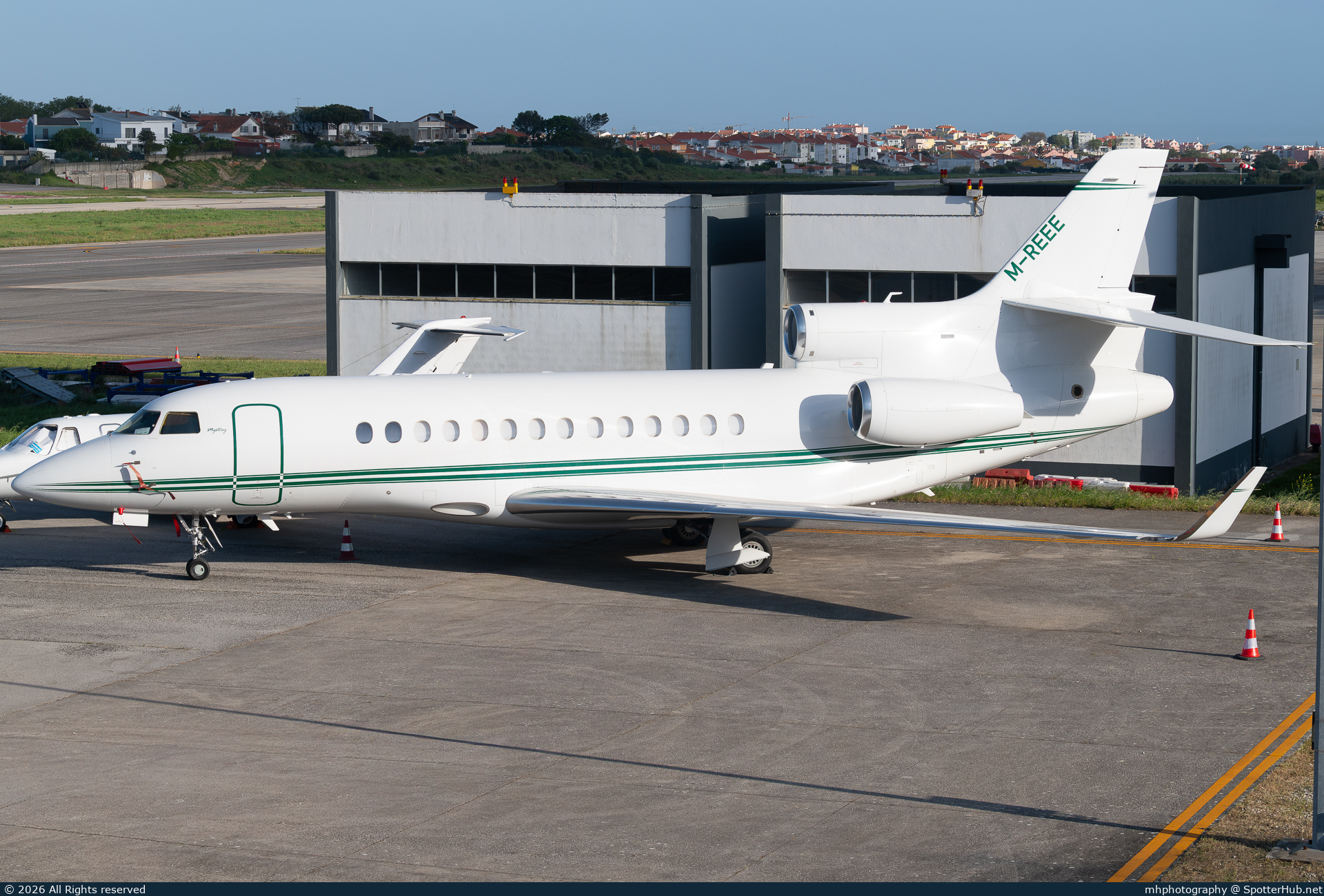 Photo of M-REEE - Dassault Falcon 7X operated by Private