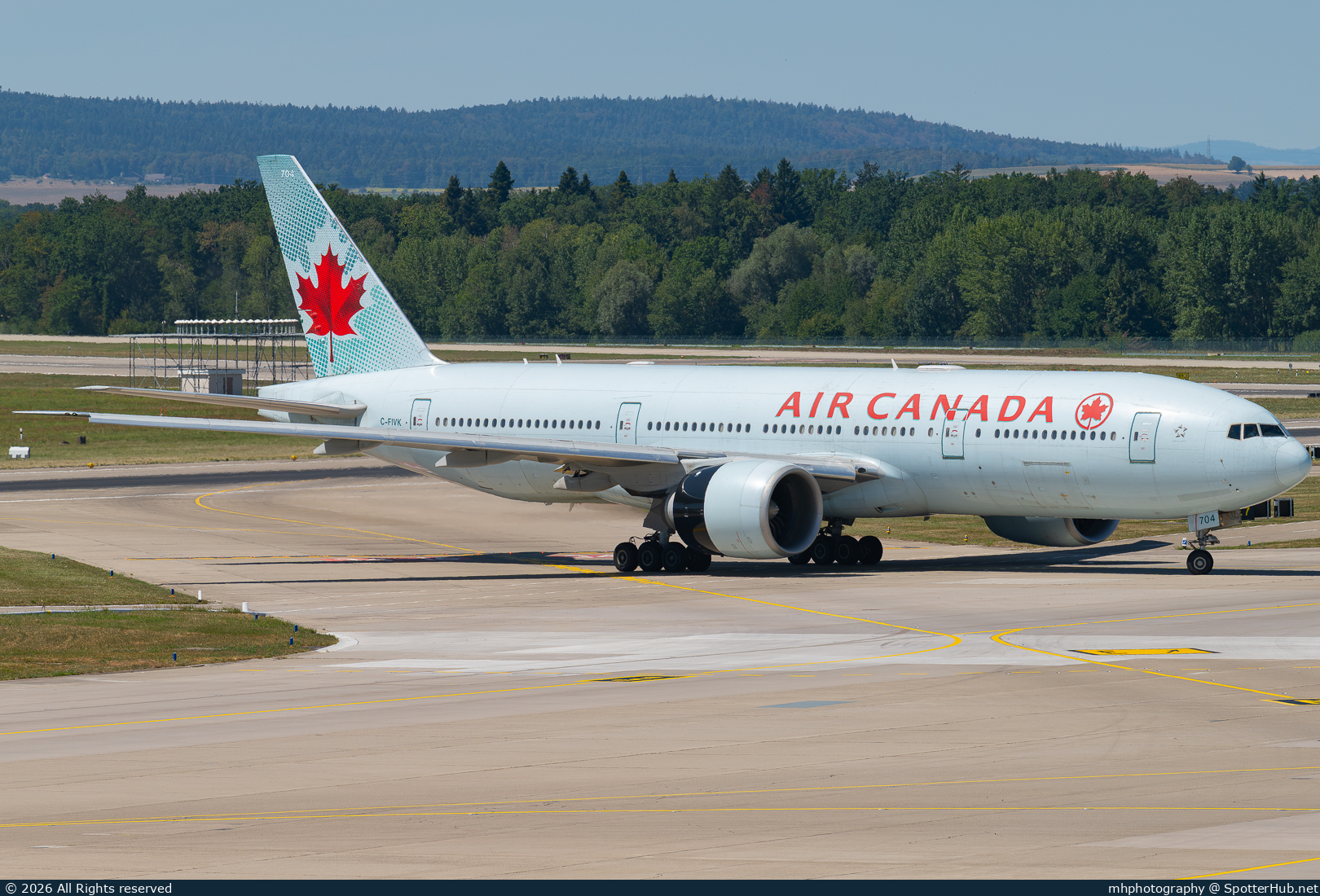 Photo of C-FIVK - Boeing 777-233(LR) operated by Air Canada