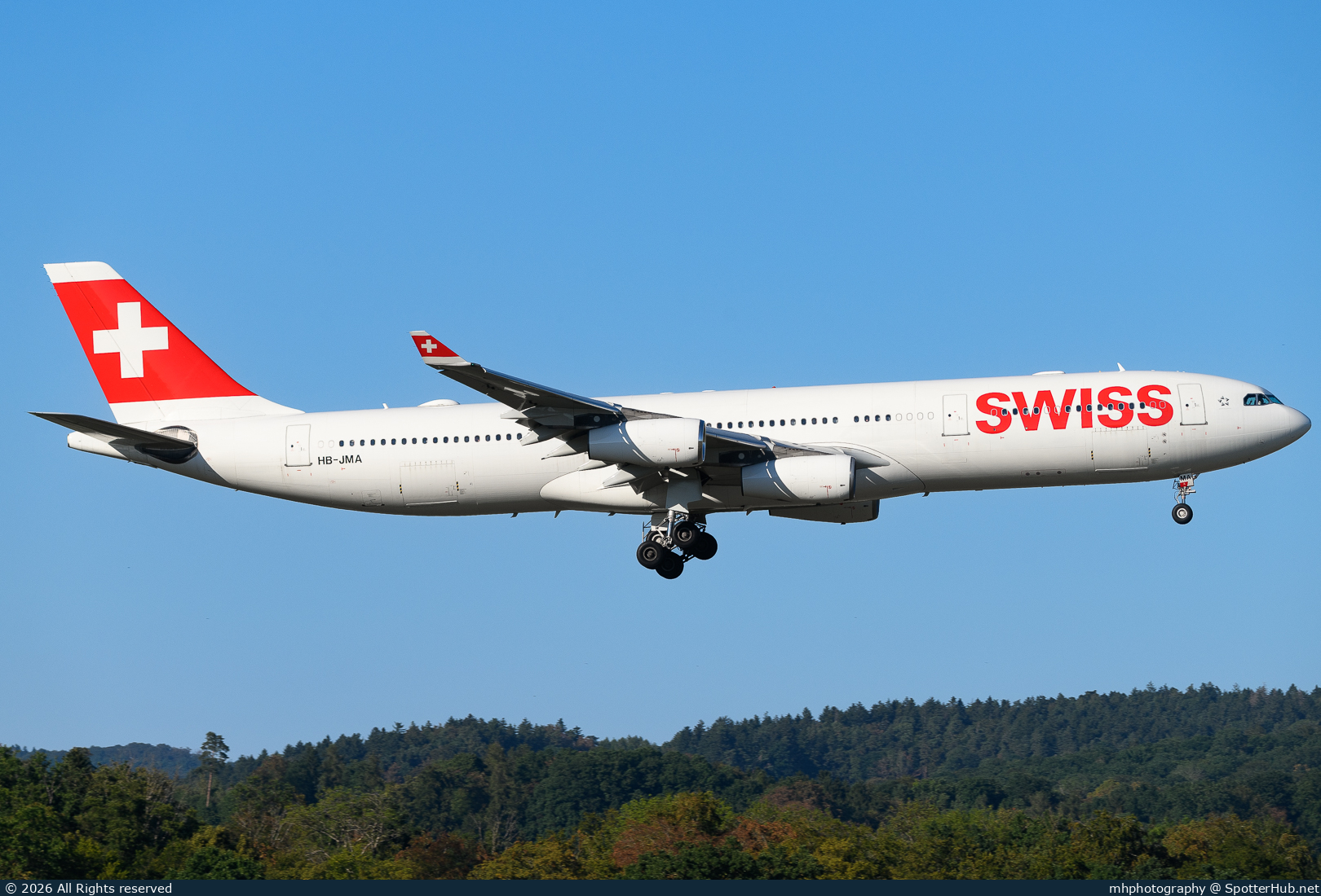 Photo of HB-JMA - Airbus A340-313 operated by Swiss International Air Lines