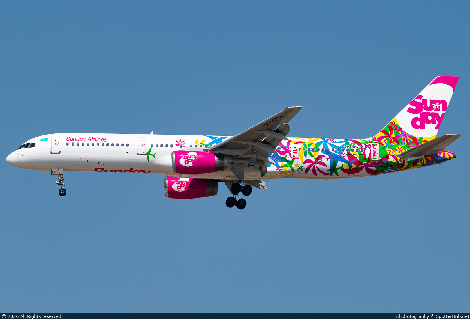 Photo of UP-B5704 - Boeing 757-21B operated by Sunday Airlines