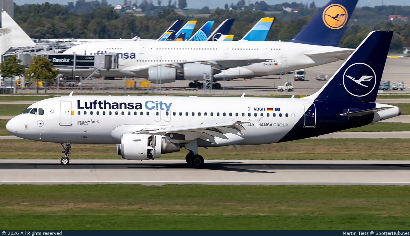 Photo of D-ABGH - Airbus A319-112 operated by Lufthansa City Airlines