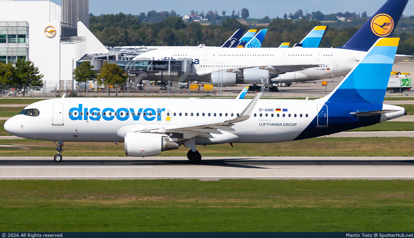 Photo of D-AIWD - Airbus A320-214 operated by Discover Airlines