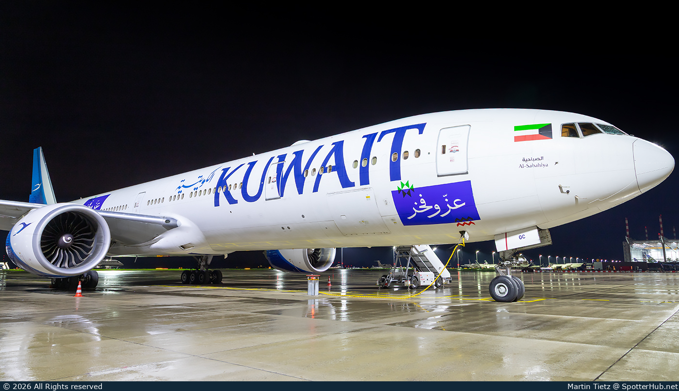 Photo of 9K-AOC - Boeing 777-369(ER) operated by Kuwait Airways