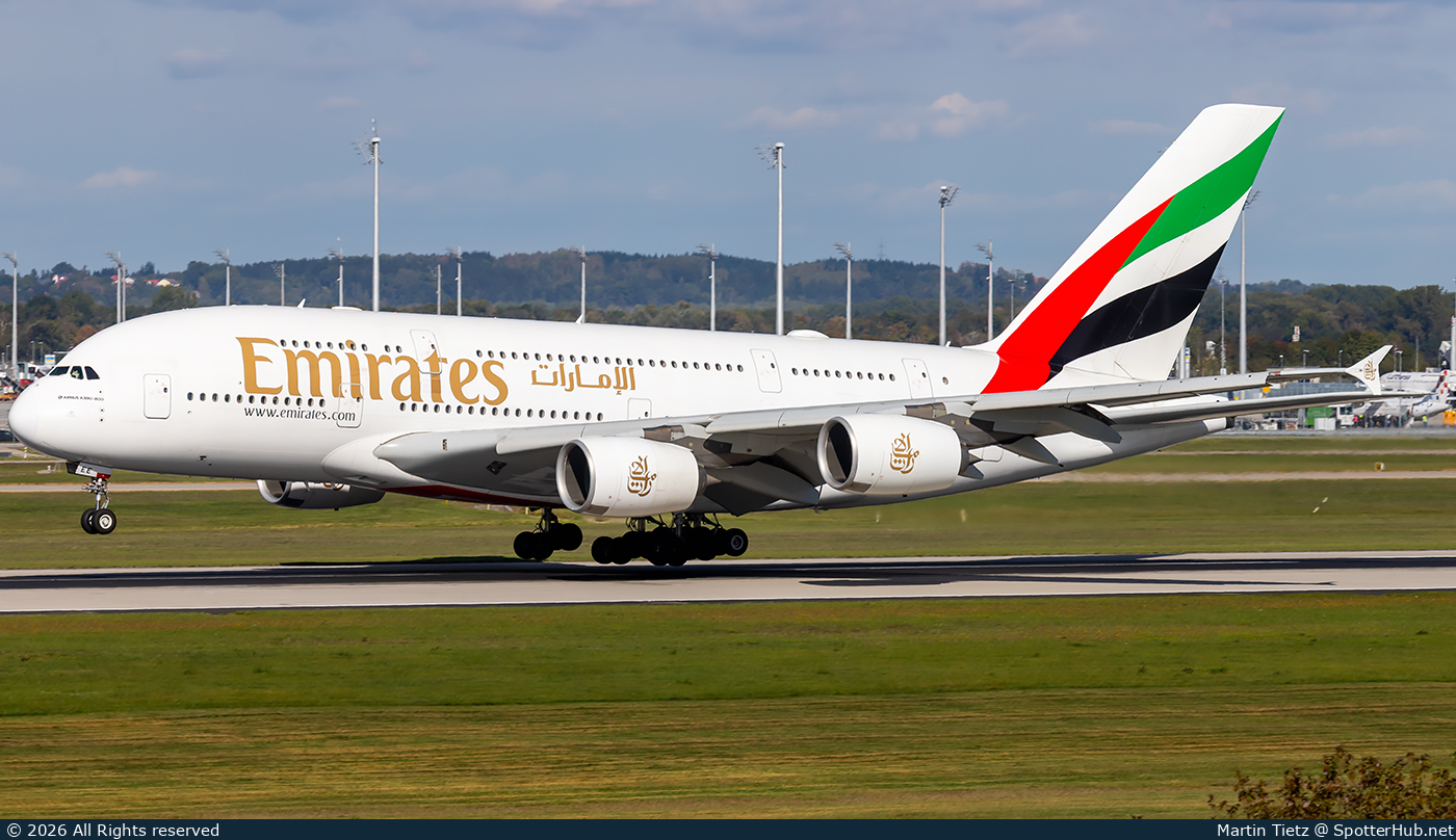 Photo of A6-EEE - Airbus A380-861 operated by Emirates
