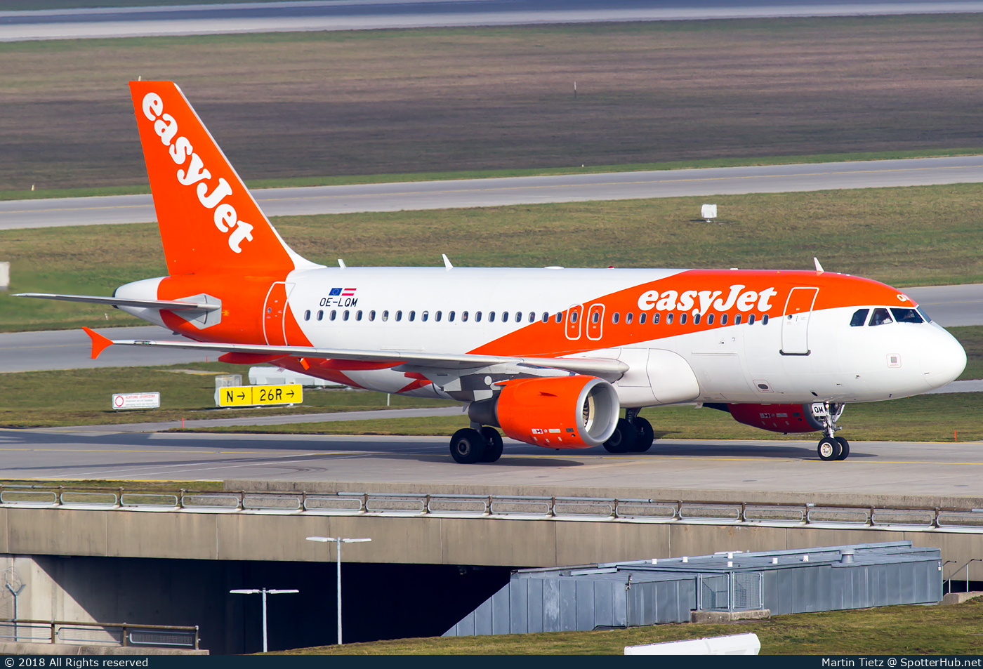 Photo of OE-LQM - Airbus A319-111 operated by easyJet Europe