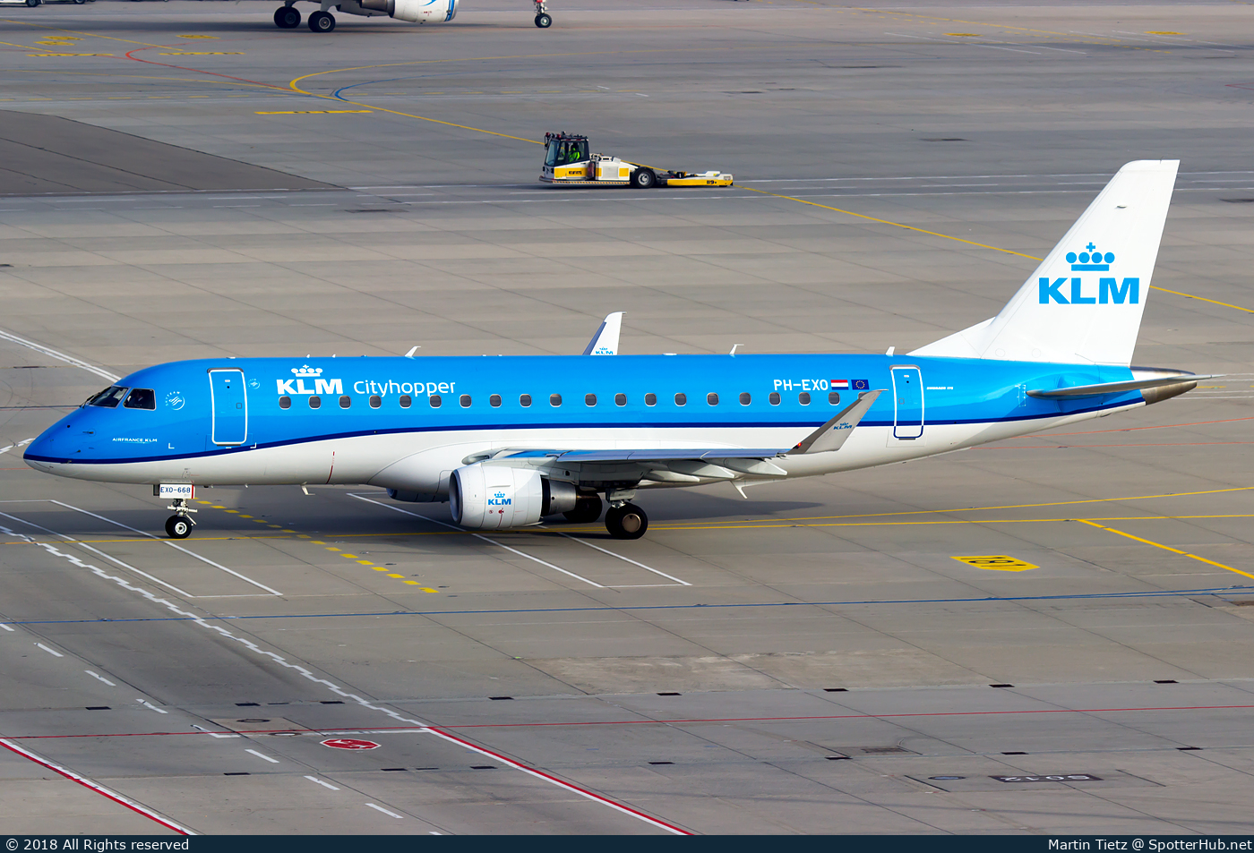 Photo of PH-EXO - Embraer ERJ-175STD operated by KLM Cityhopper