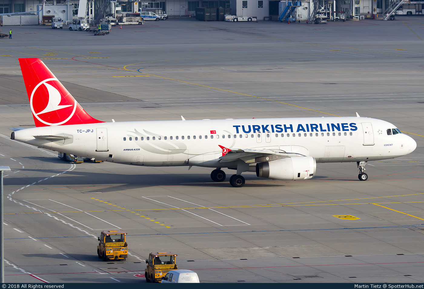 Photo of TC-JPJ - Airbus A320-232 operated by Turkish Airlines