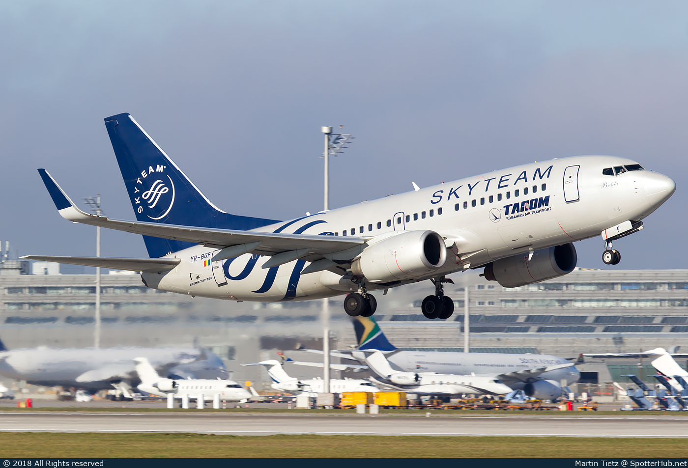 Photo of YR-BGF - Boeing 737-78J operated by Tarom - Romanian Air Transport