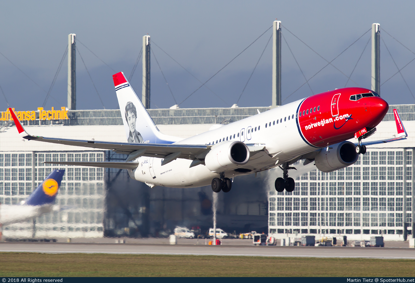 Photo of EI-FVL - Boeing 737-8JP operated by Norwegian Air International
