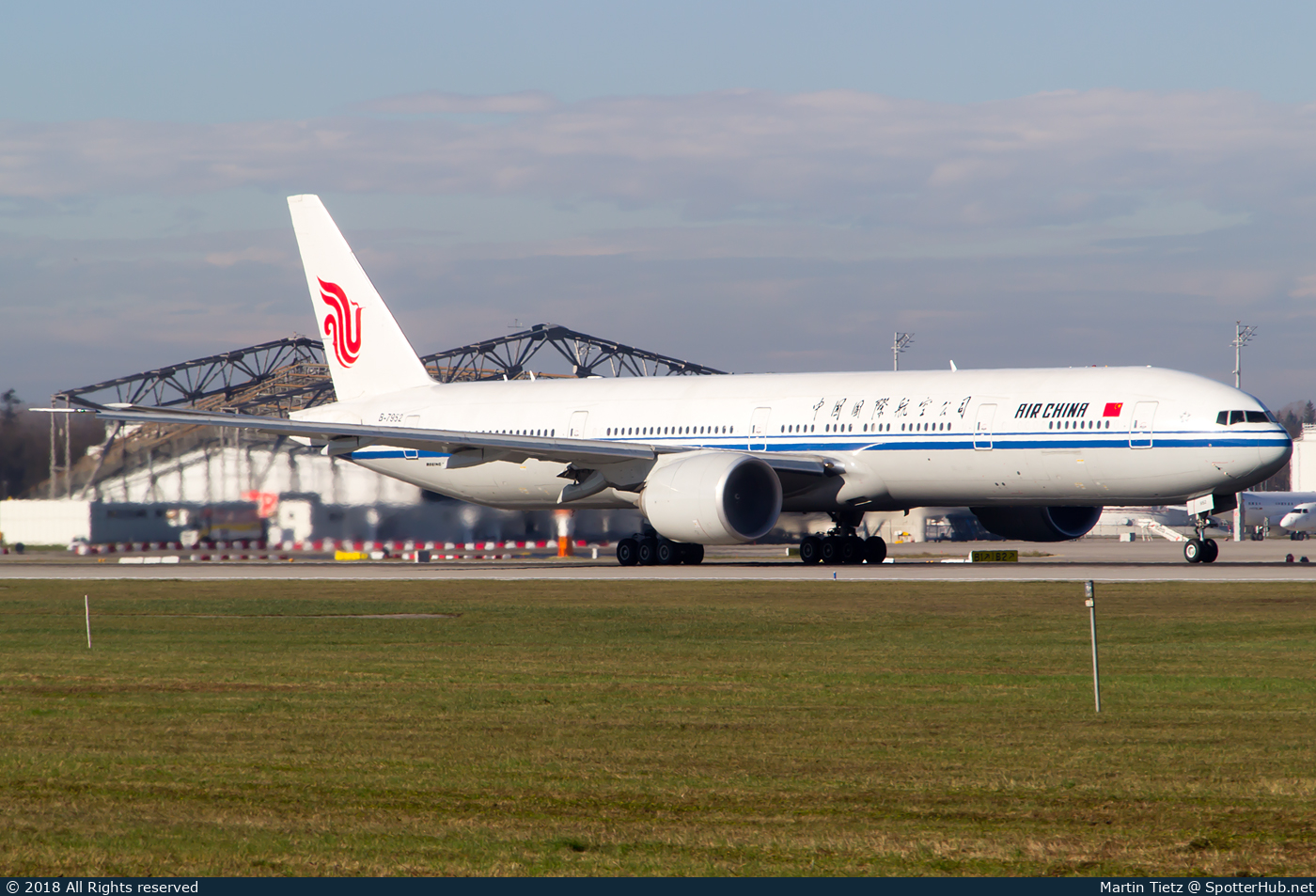 Photo of B-7952 - Boeing 777-39L(ER) operated by Air China
