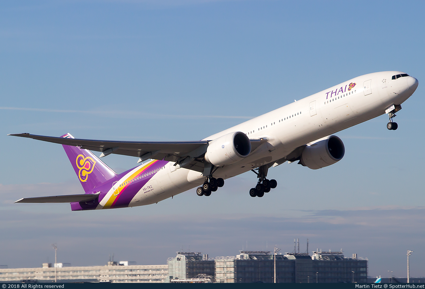 Photo of HS-TKZ - Boeing 777-3D7(ER) operated by Thai Airways International