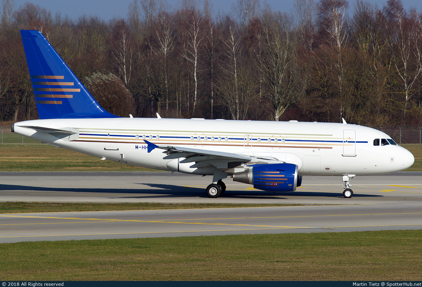 Photo of M-HHHH - Airbus A318-112(CJ) Elite operated by Sorens Aero