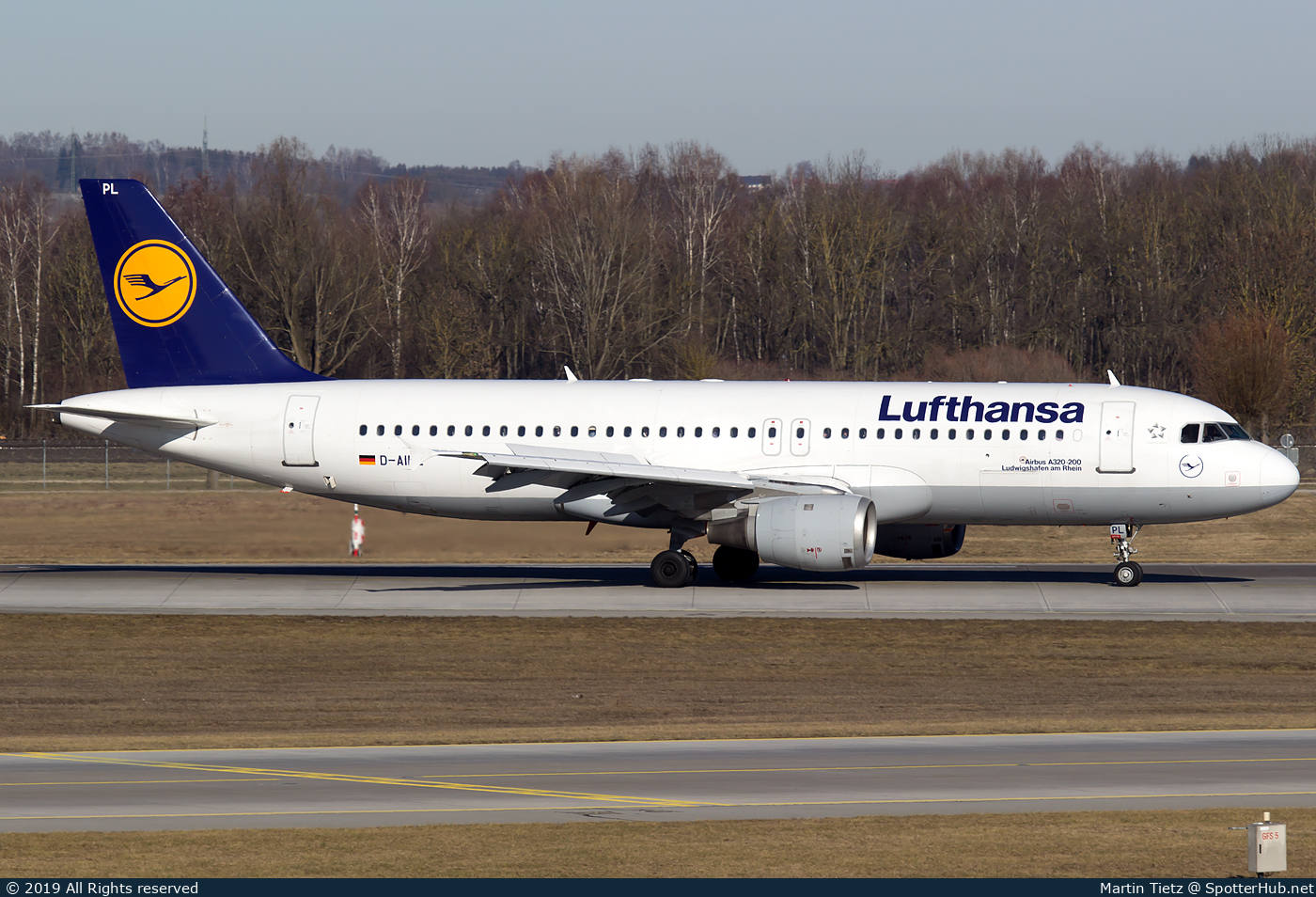 Photo of D-AIPL - Airbus A320-211 operated by Lufthansa