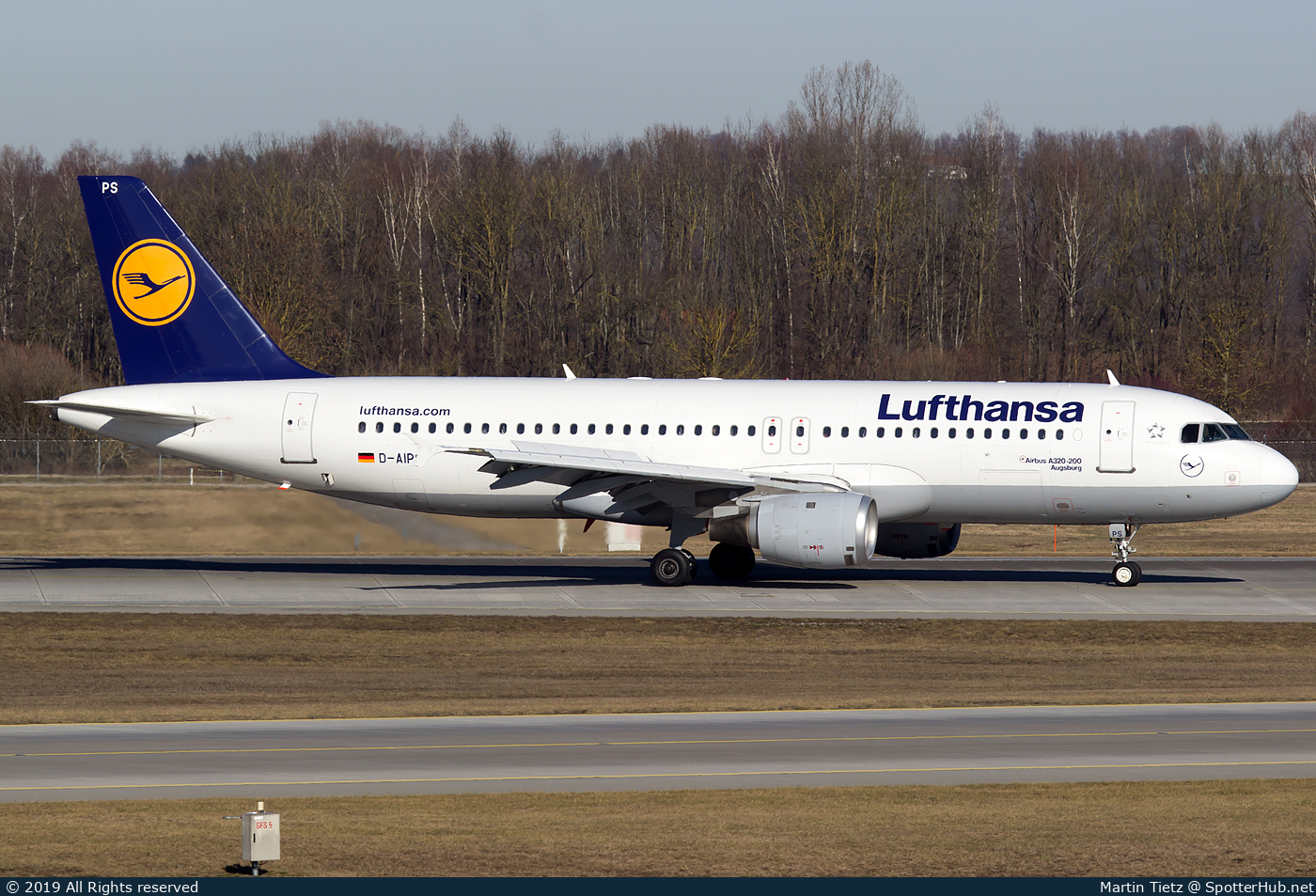 Photo of D-AIPS - Airbus A320-211 operated by Lufthansa