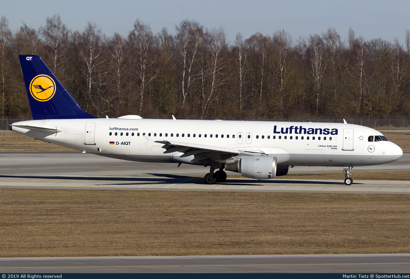 Photo of D-AIQT - Airbus A320-211 operated by Lufthansa