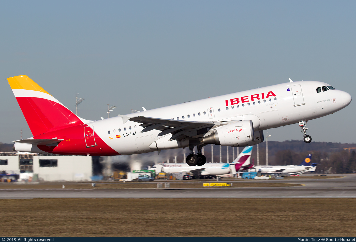 Photo of EC-LEI - Airbus A319-111 operated by Iberia
