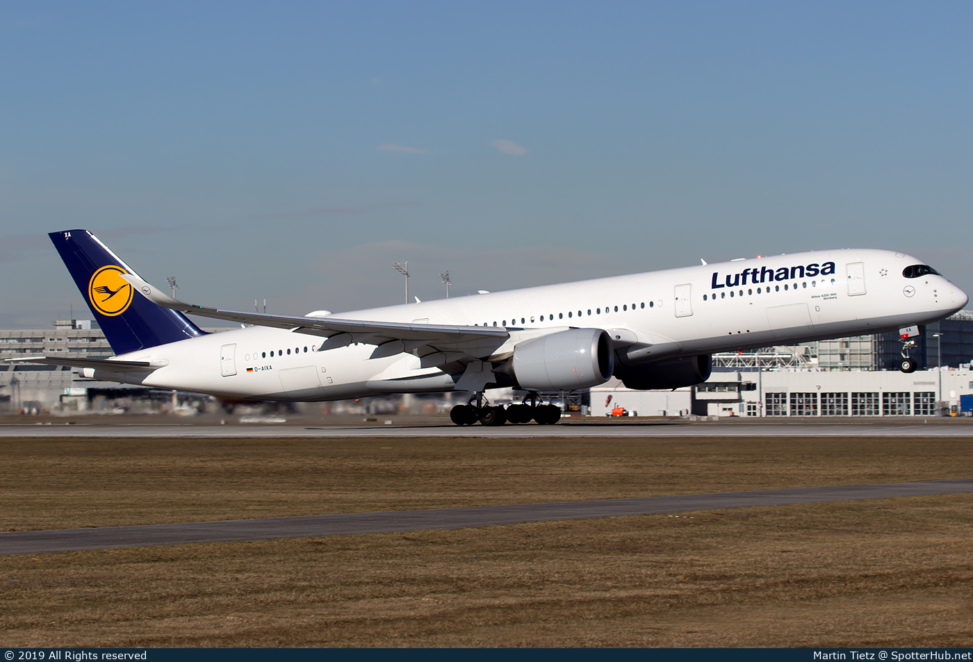 Photo of D-AIXA - Airbus A350-941 operated by Lufthansa