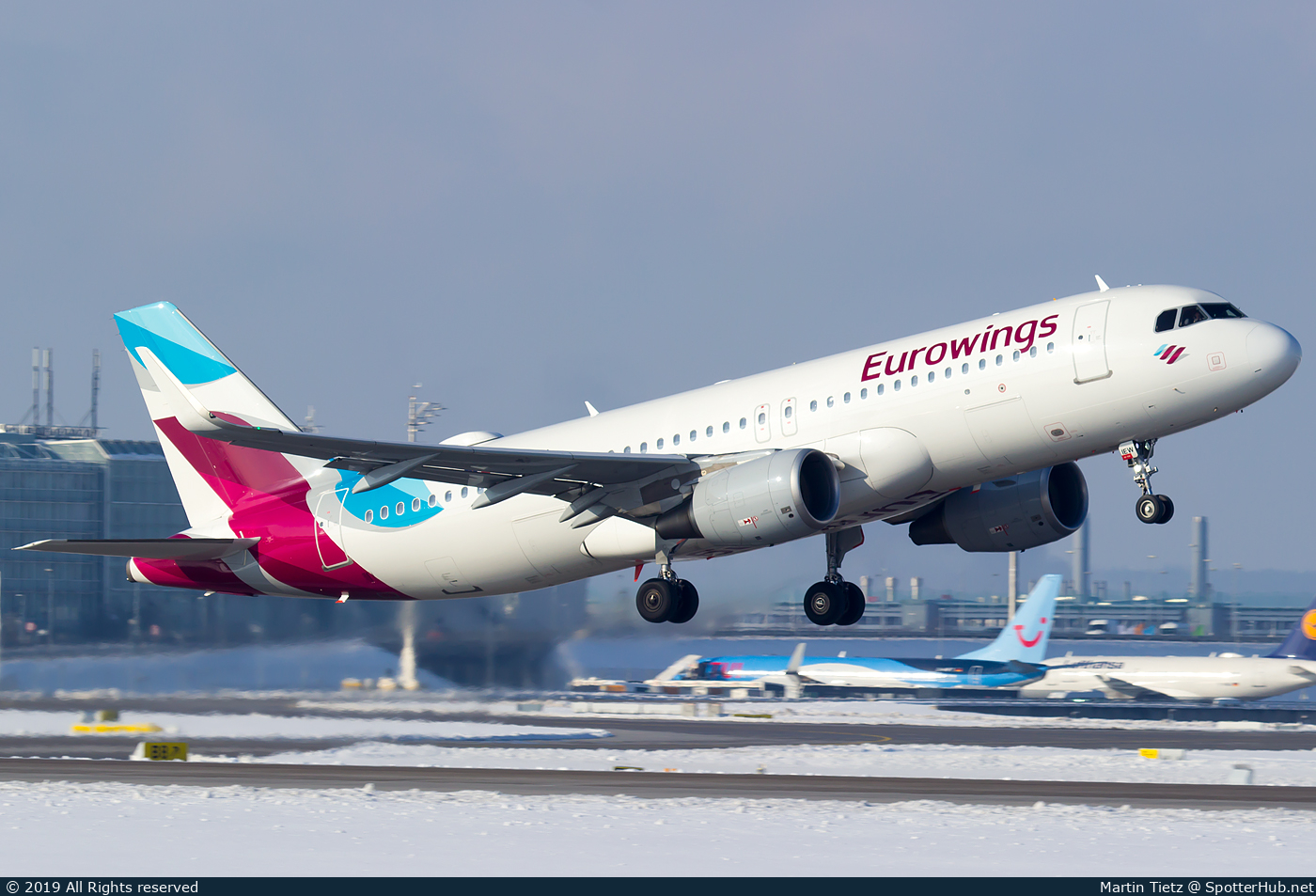 Photo of OE-IEW - Airbus A320-214 operated by Eurowings Europe